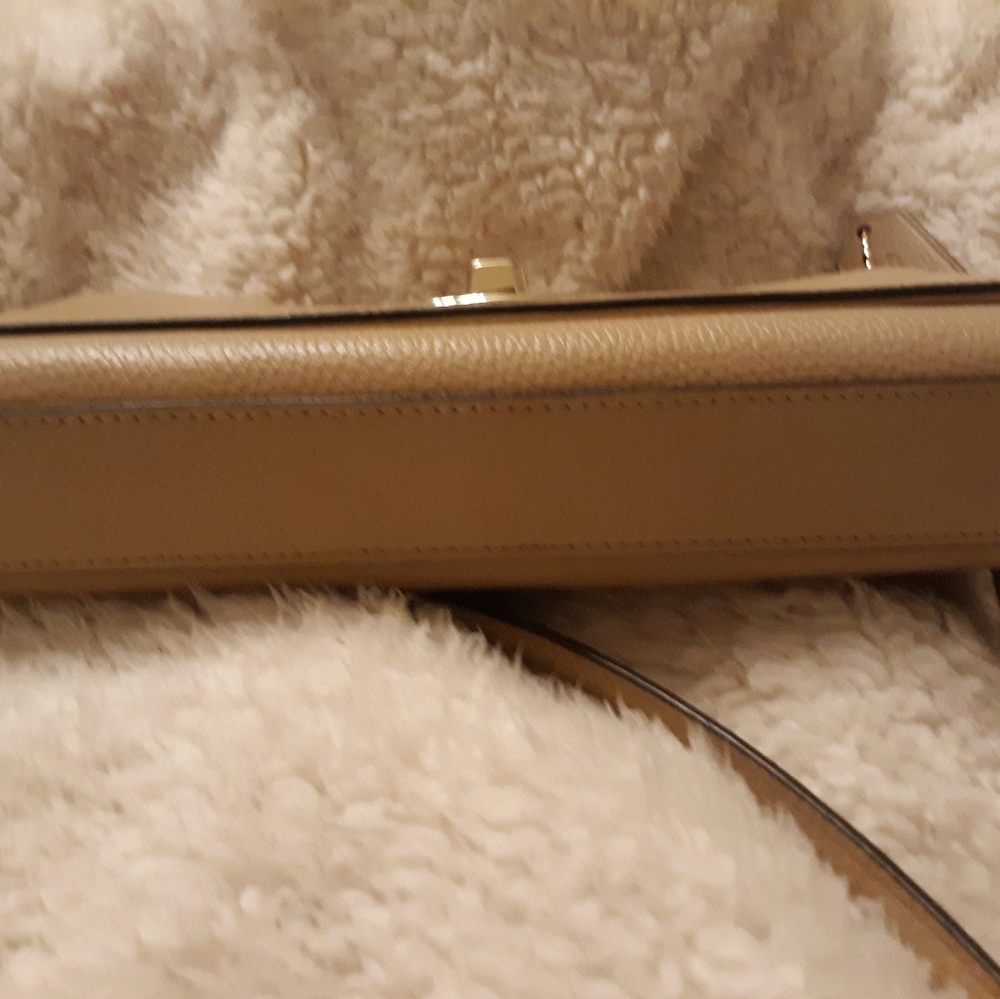Coach Bag - Picture 2 of 10